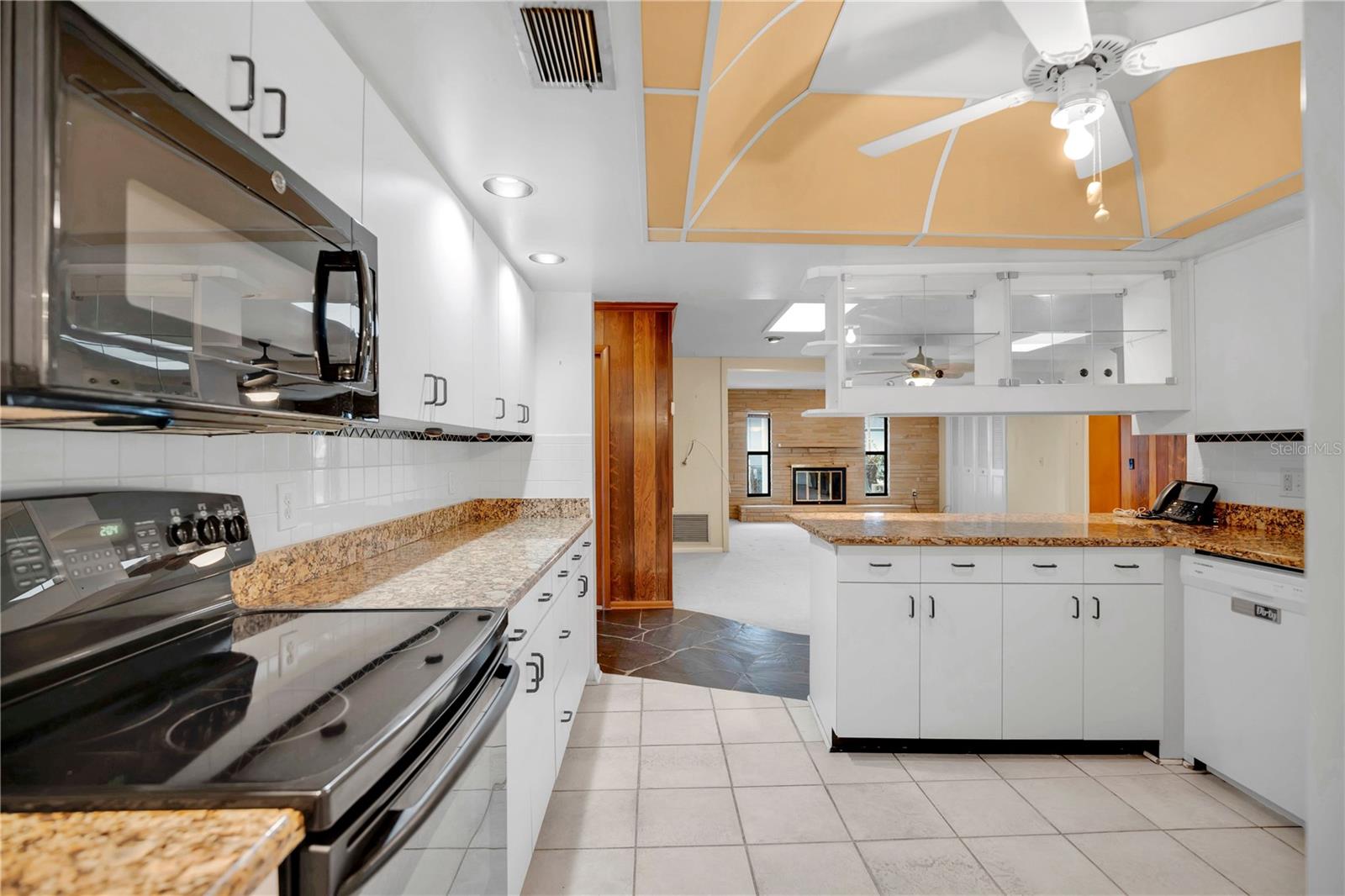 Image 11 of 49 For 4210 Stonewall Drive