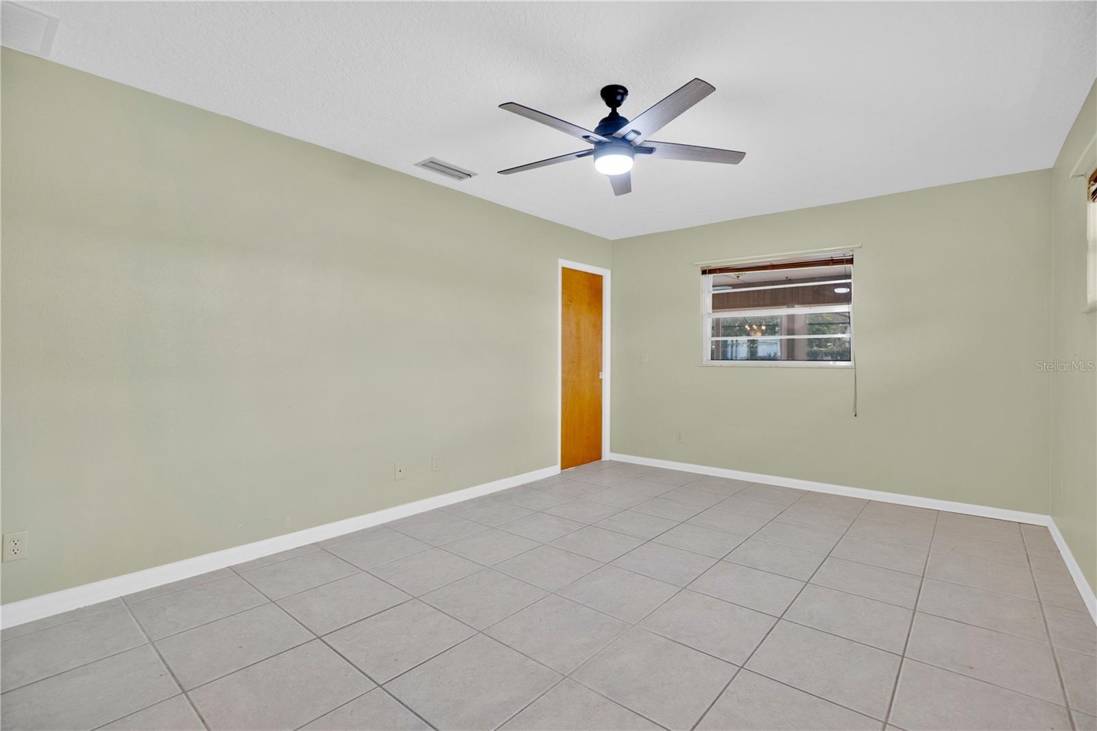 Image 19 of 49 For 4210 Stonewall Drive