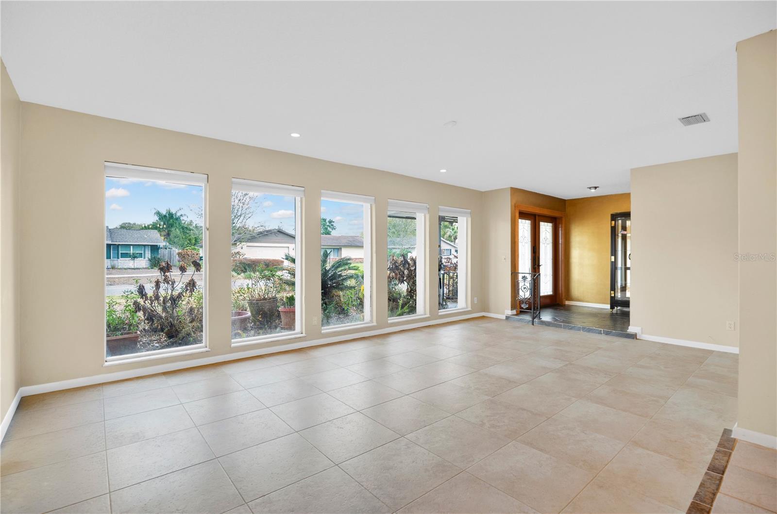 Image 4 of 49 For 4210 Stonewall Drive