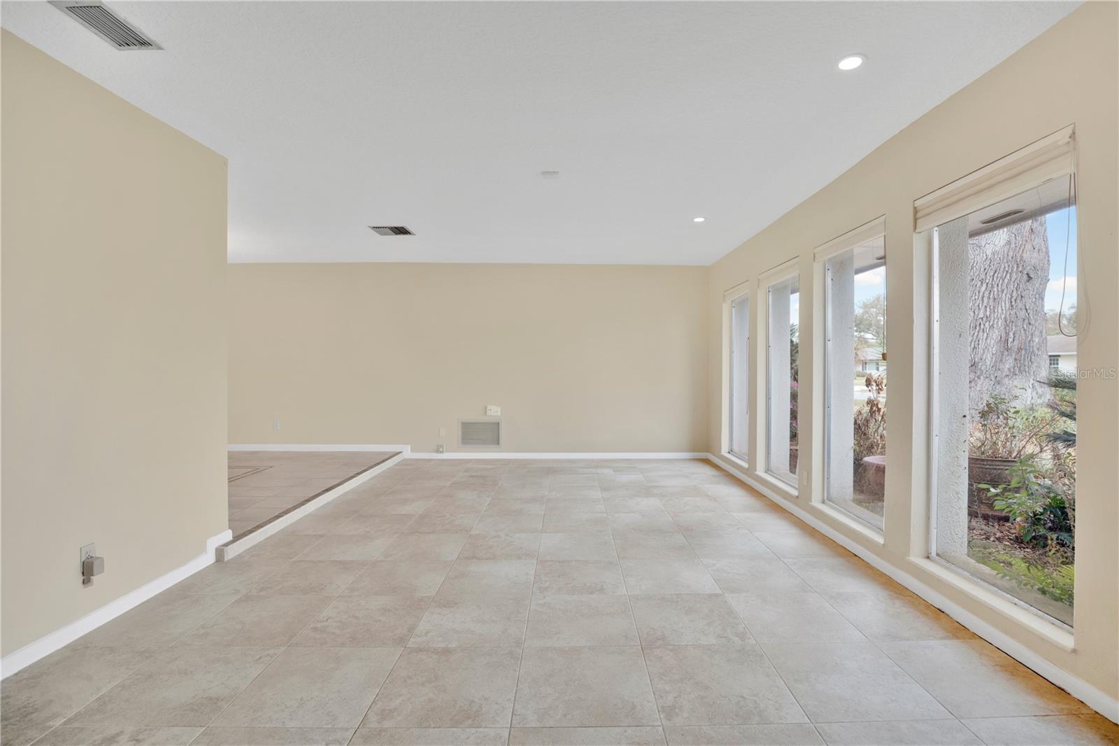 Image 7 of 49 For 4210 Stonewall Drive