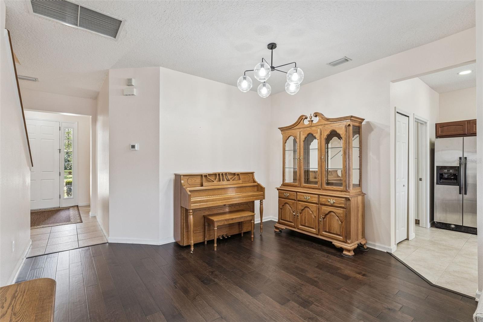 Image 13 of 49 For 10617 Willow Ridge Loop