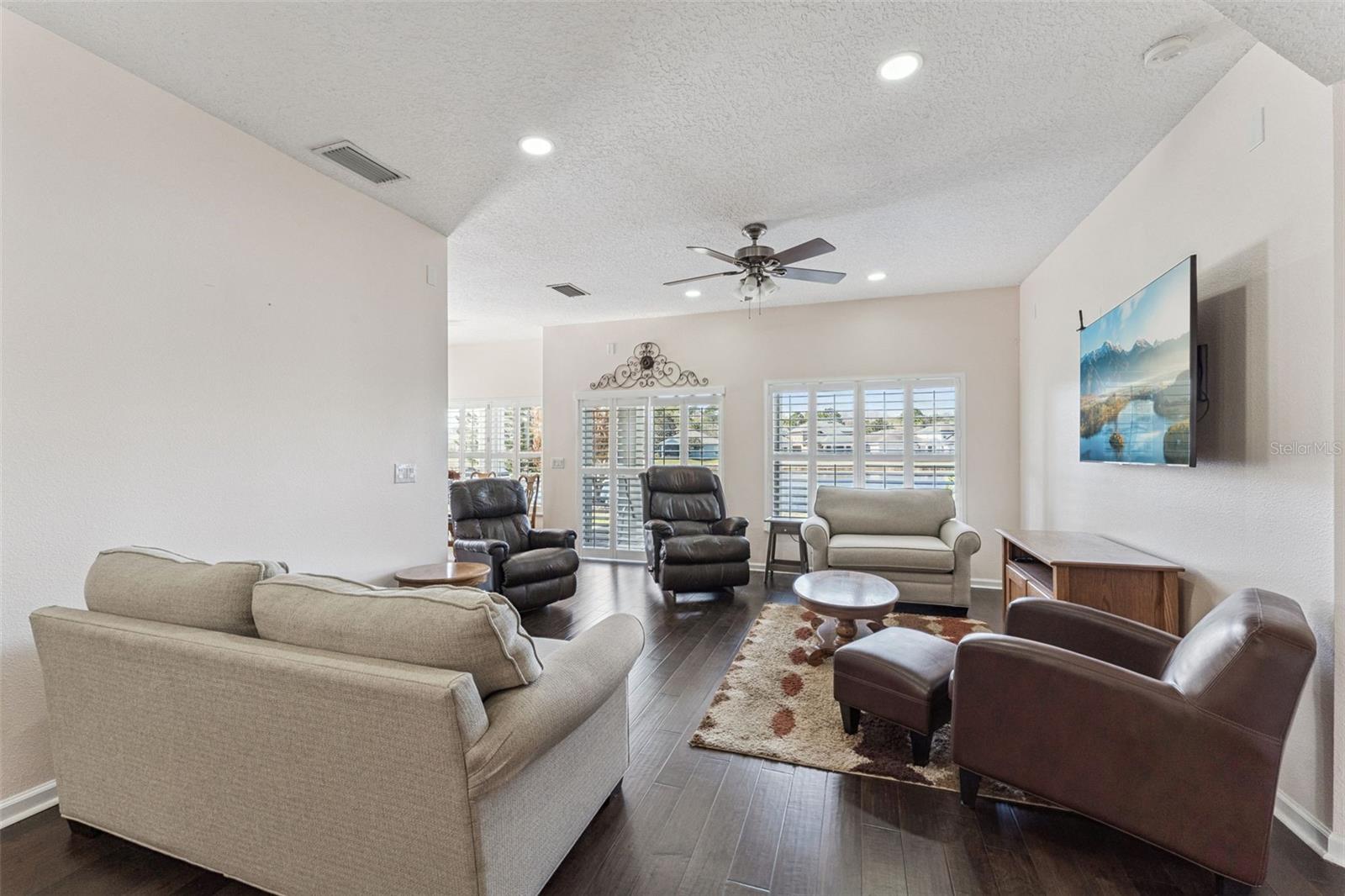 Image 6 of 49 For 10617 Willow Ridge Loop