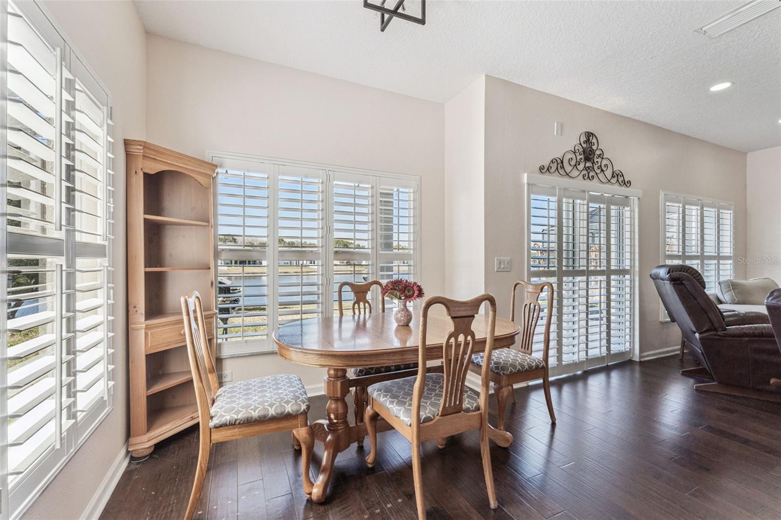 Image 9 of 49 For 10617 Willow Ridge Loop