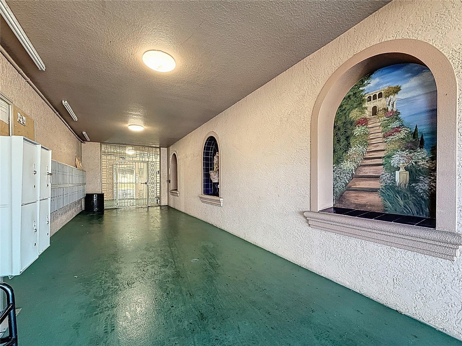 Image 18 of 50 For 6150 Gulfport Boulevard S 304