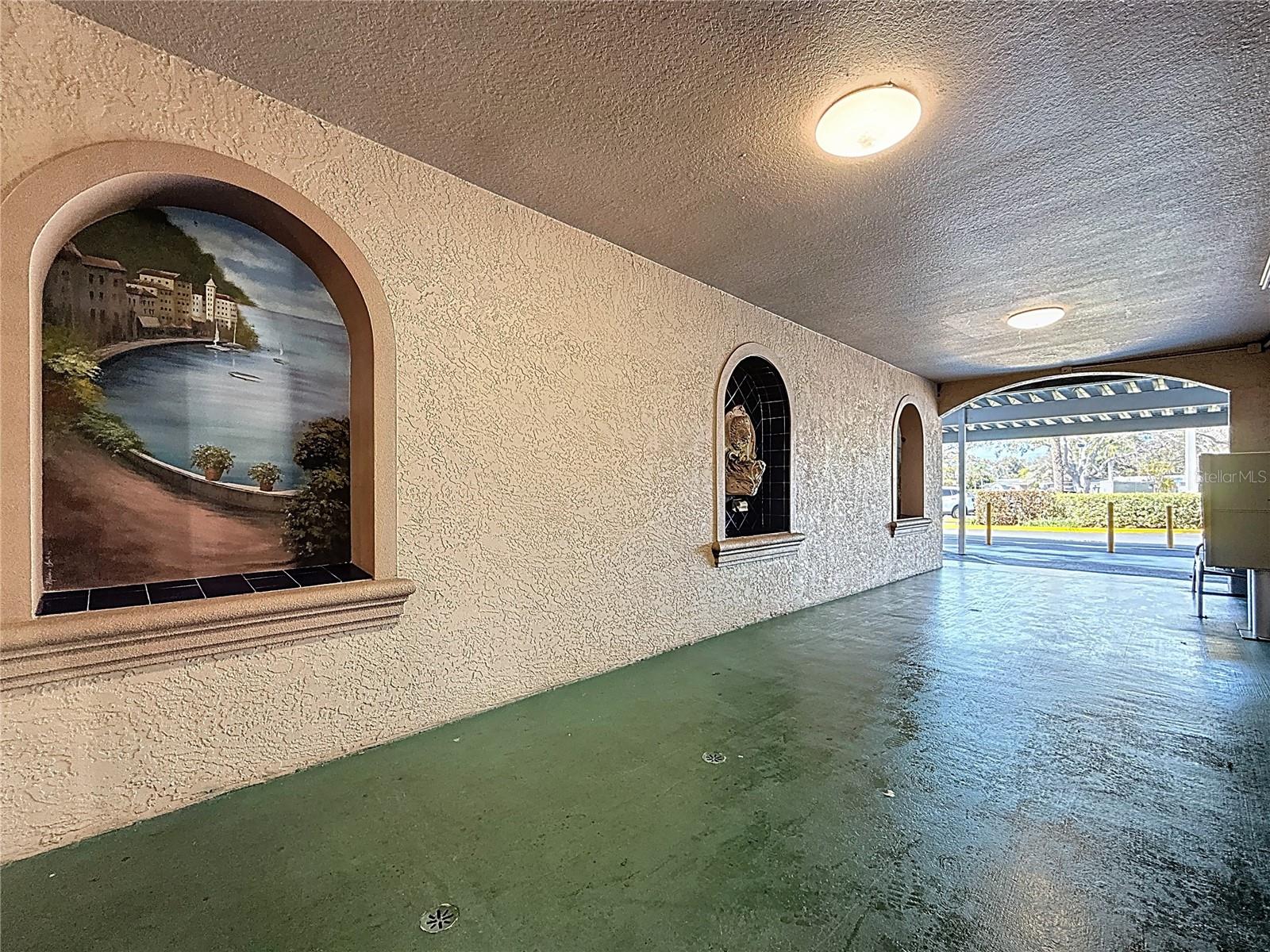 Image 19 of 50 For 6150 Gulfport Boulevard S 304