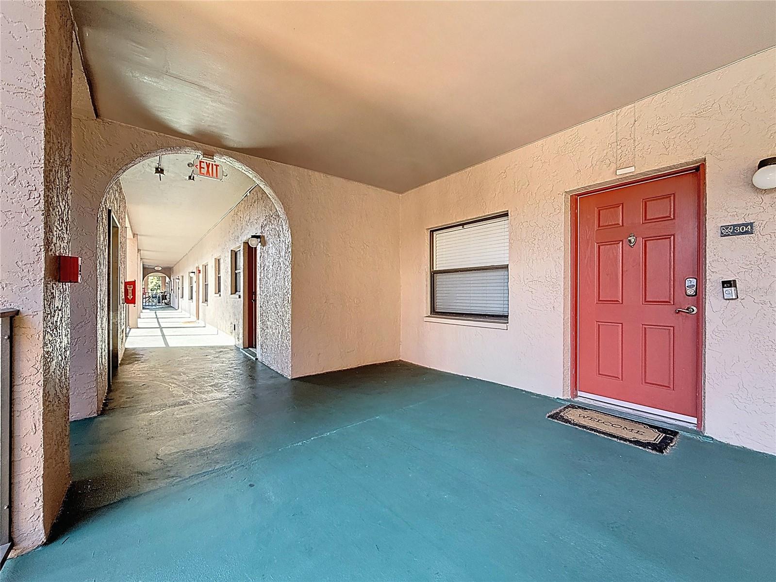 Image 21 of 50 For 6150 Gulfport Boulevard S 304