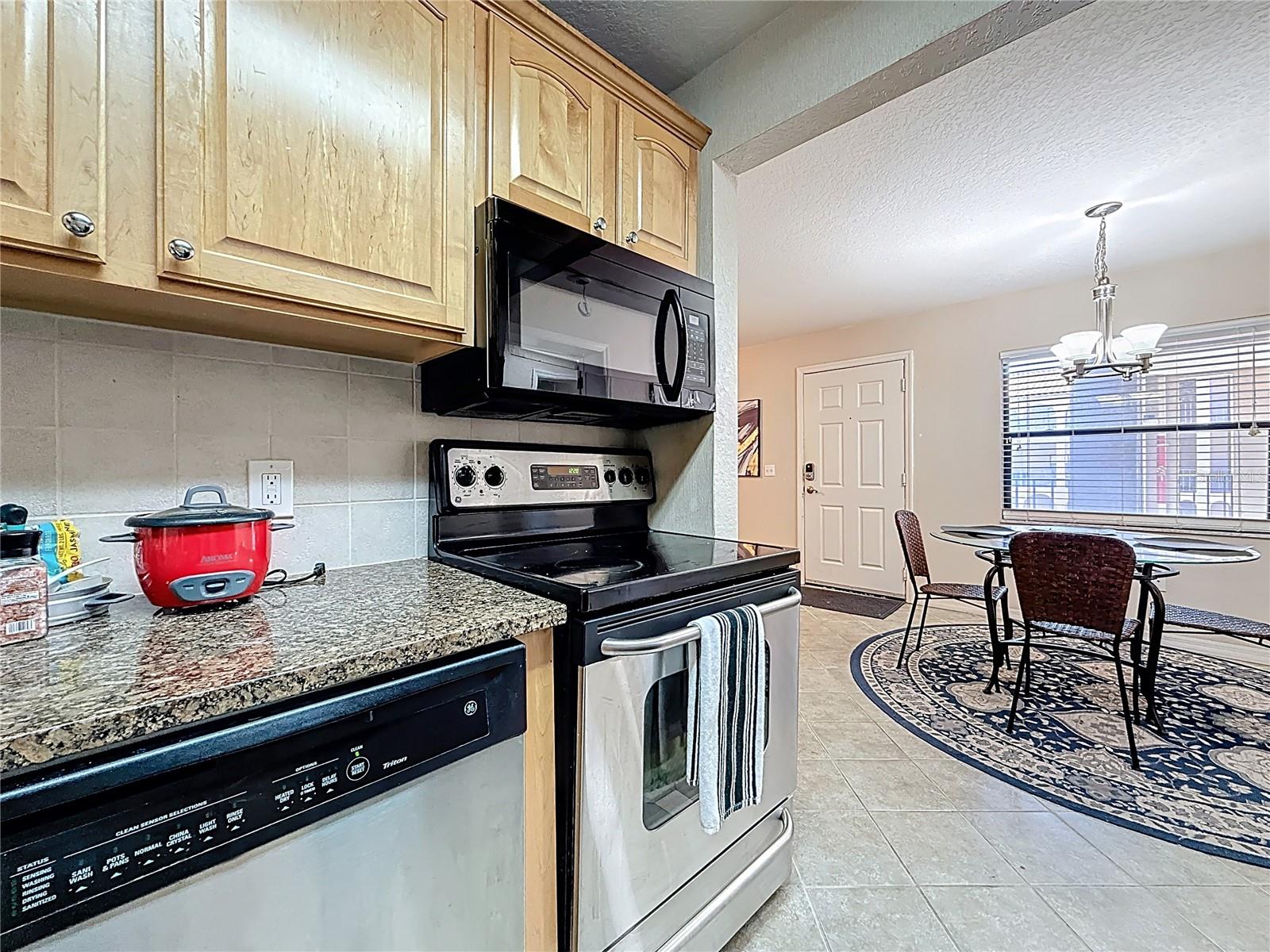 Image 27 of 50 For 6150 Gulfport Boulevard S 304