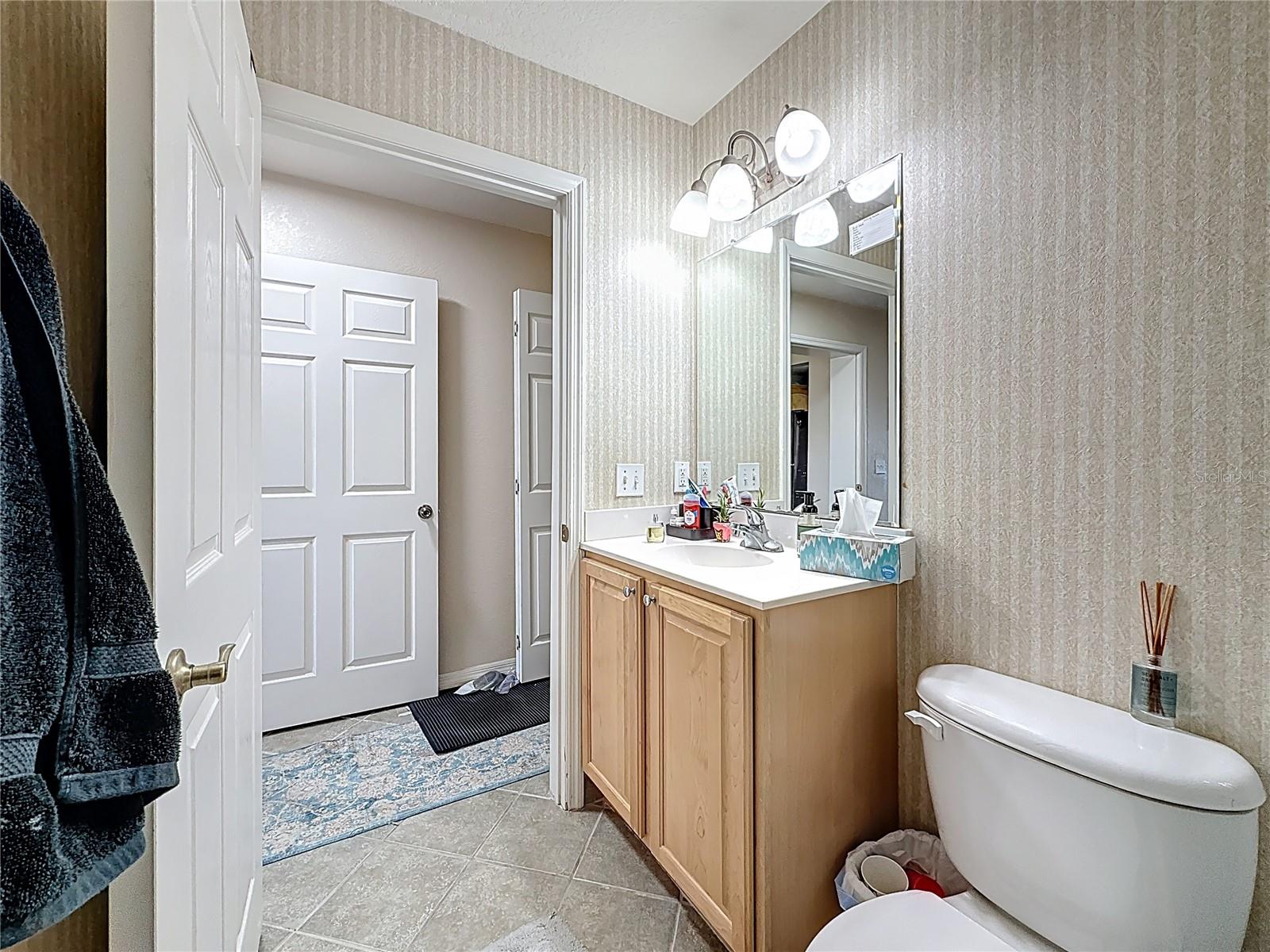 Image 32 of 50 For 6150 Gulfport Boulevard S 304