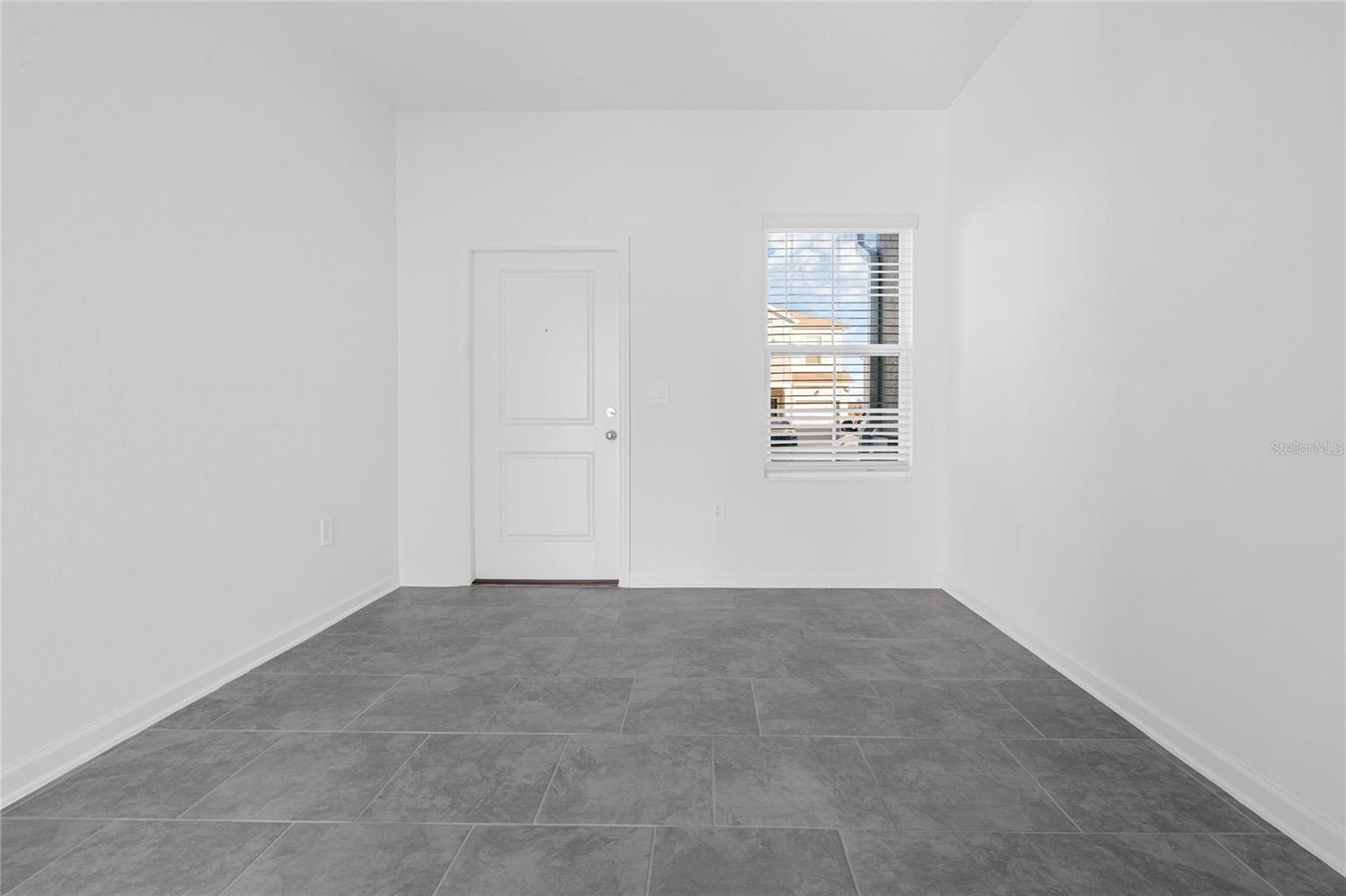 Image 4 of 23 For 2788 Pierr Street