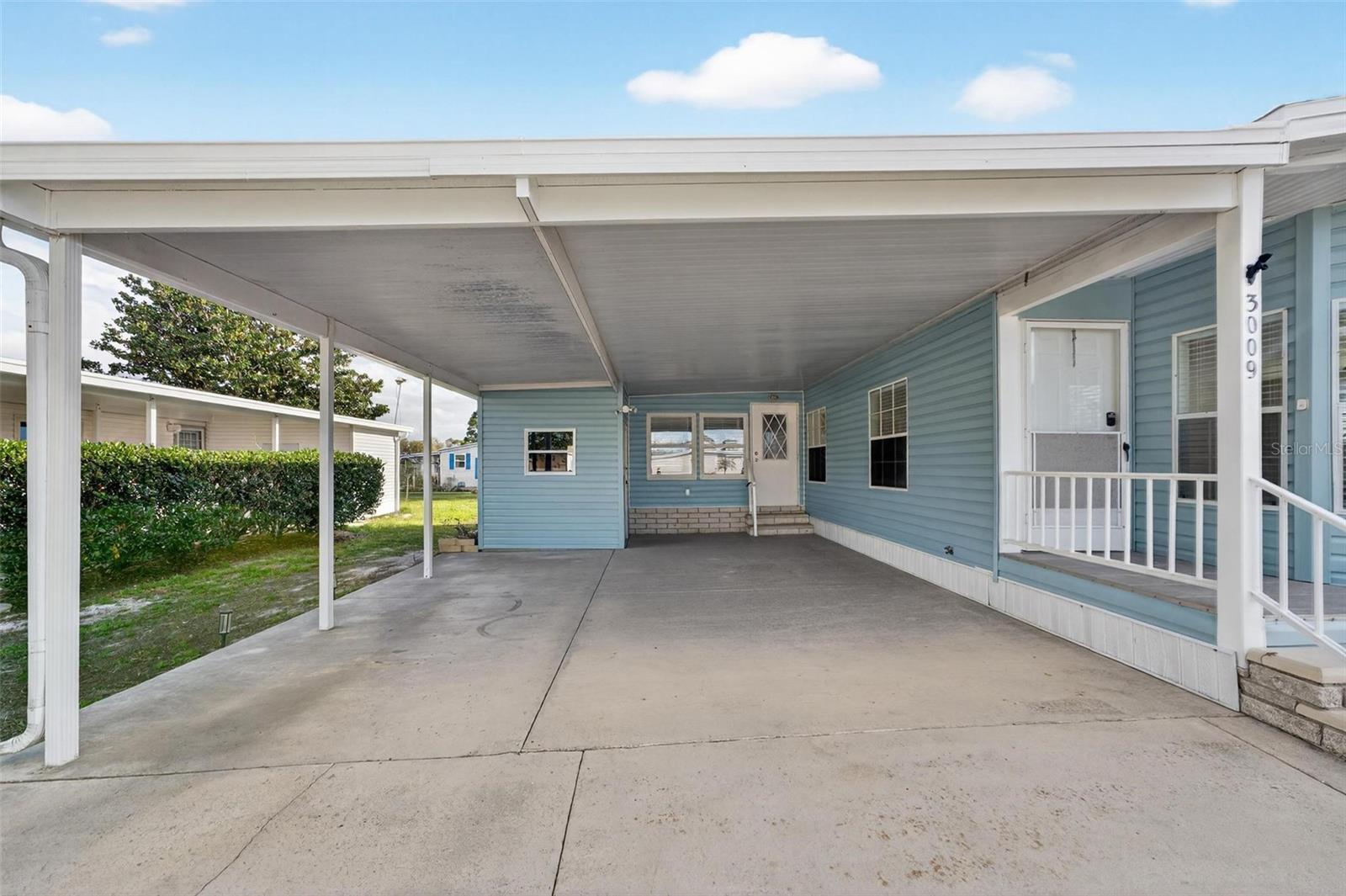 Image 10 of 43 For 3009 Manatee Road