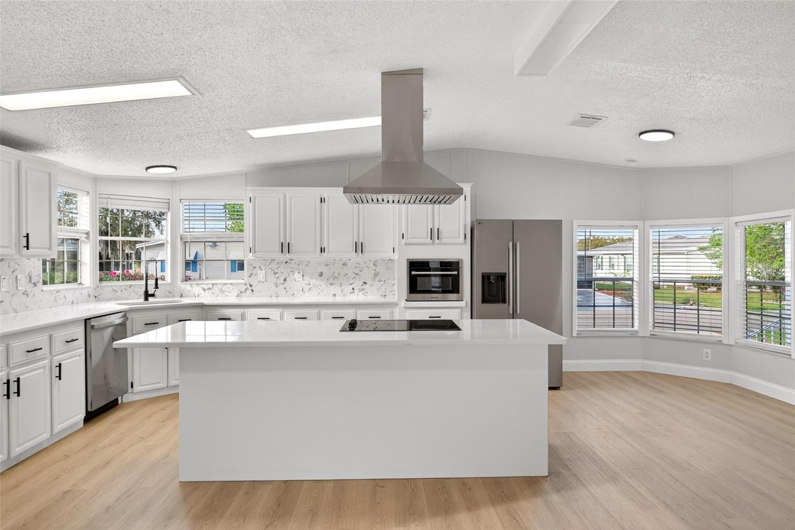 Image 13 of 43 For 3009 Manatee Road