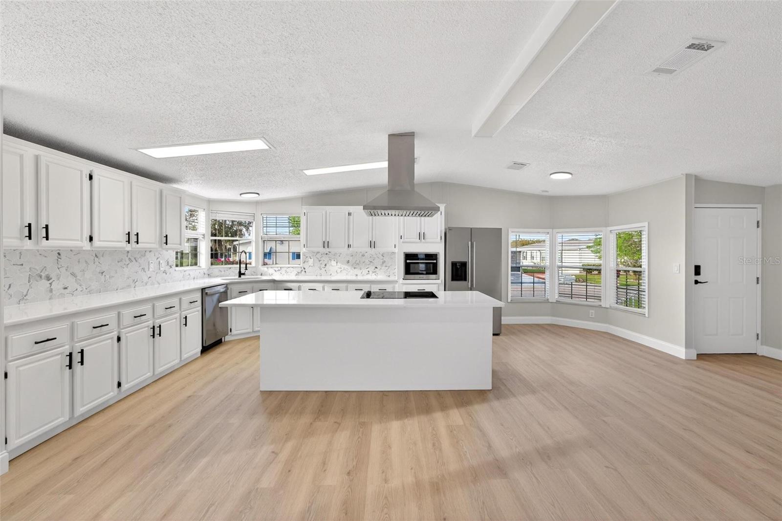 Image 14 of 43 For 3009 Manatee Road