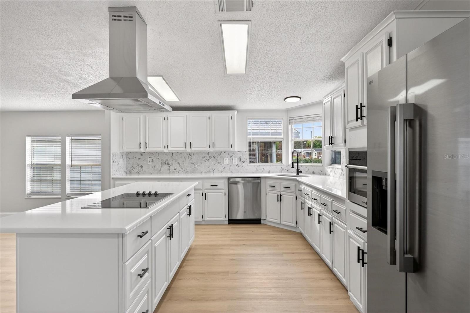 Image 18 of 43 For 3009 Manatee Road