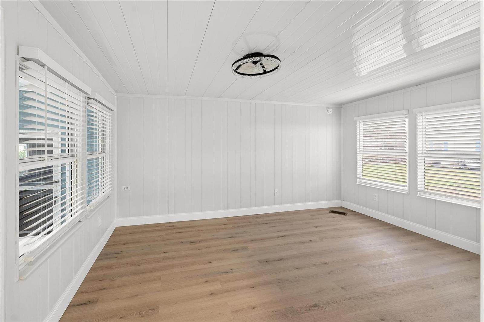 Image 34 of 43 For 3009 Manatee Road