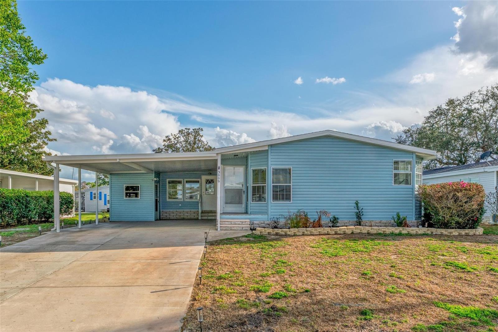 Image 4 of 43 For 3009 Manatee Road