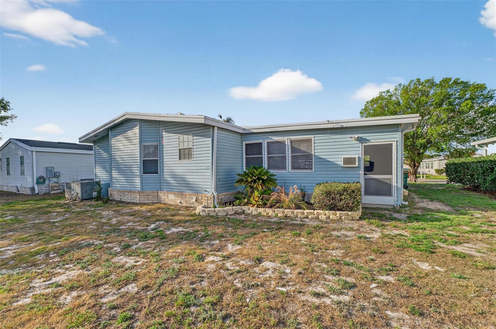 Image 7 of 43 For 3009 Manatee Road