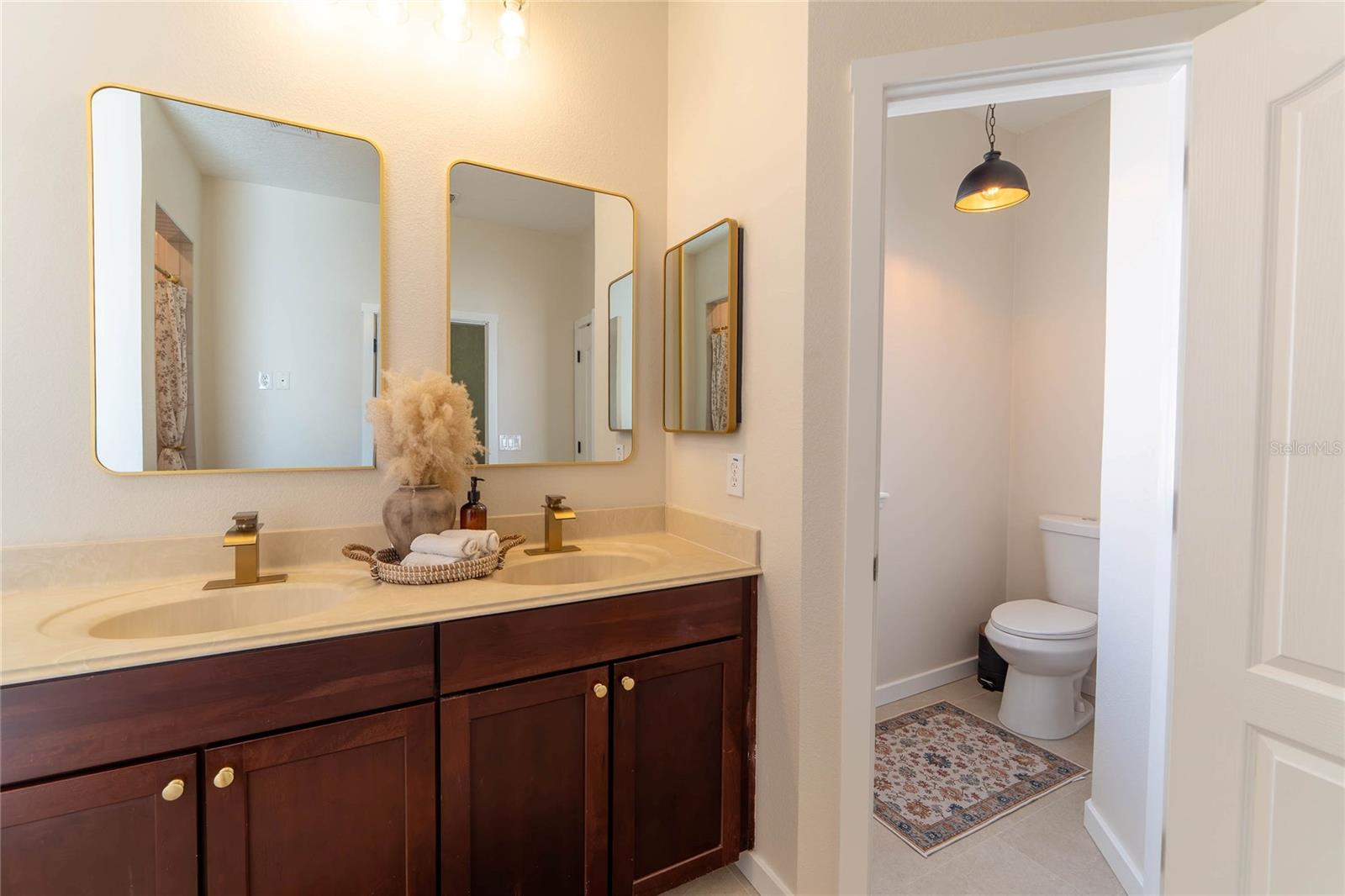 Image 20 of 36 For 184 Birchmont Drive