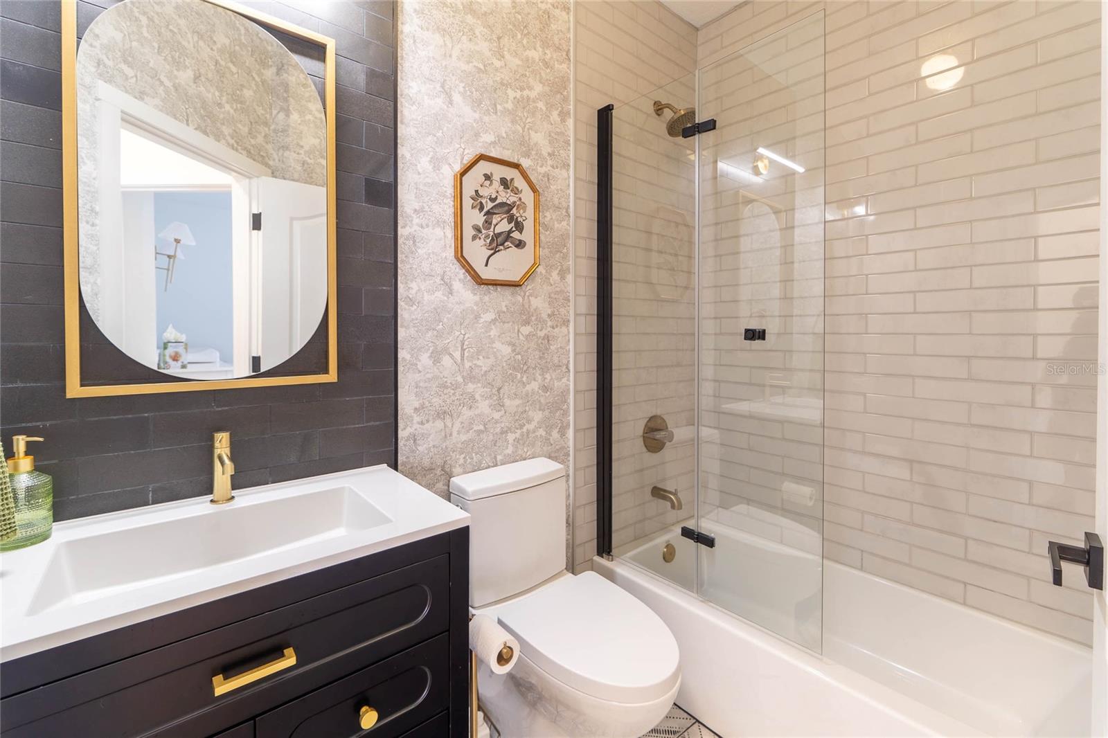 Image 25 of 36 For 184 Birchmont Drive