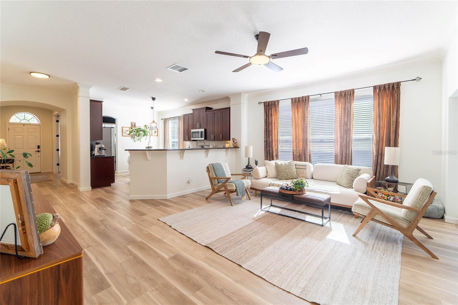 Image 8 of 36 For 184 Birchmont Drive