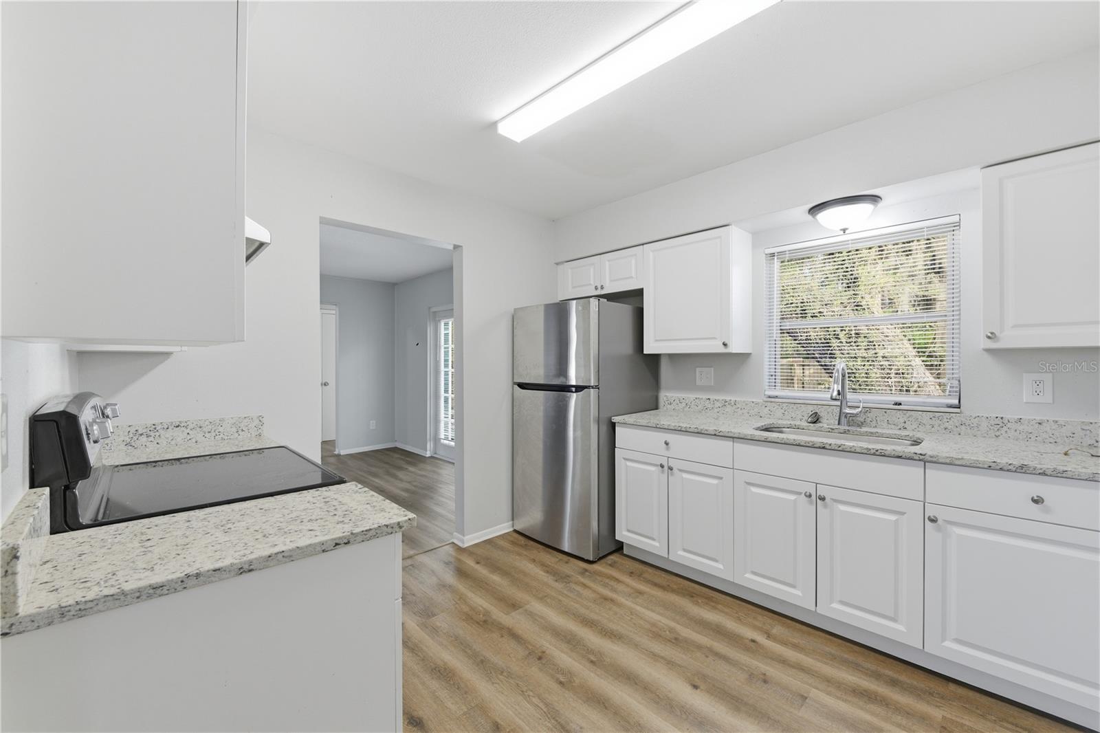 Image 13 of 34 For 170 Crystal Lake Avenue