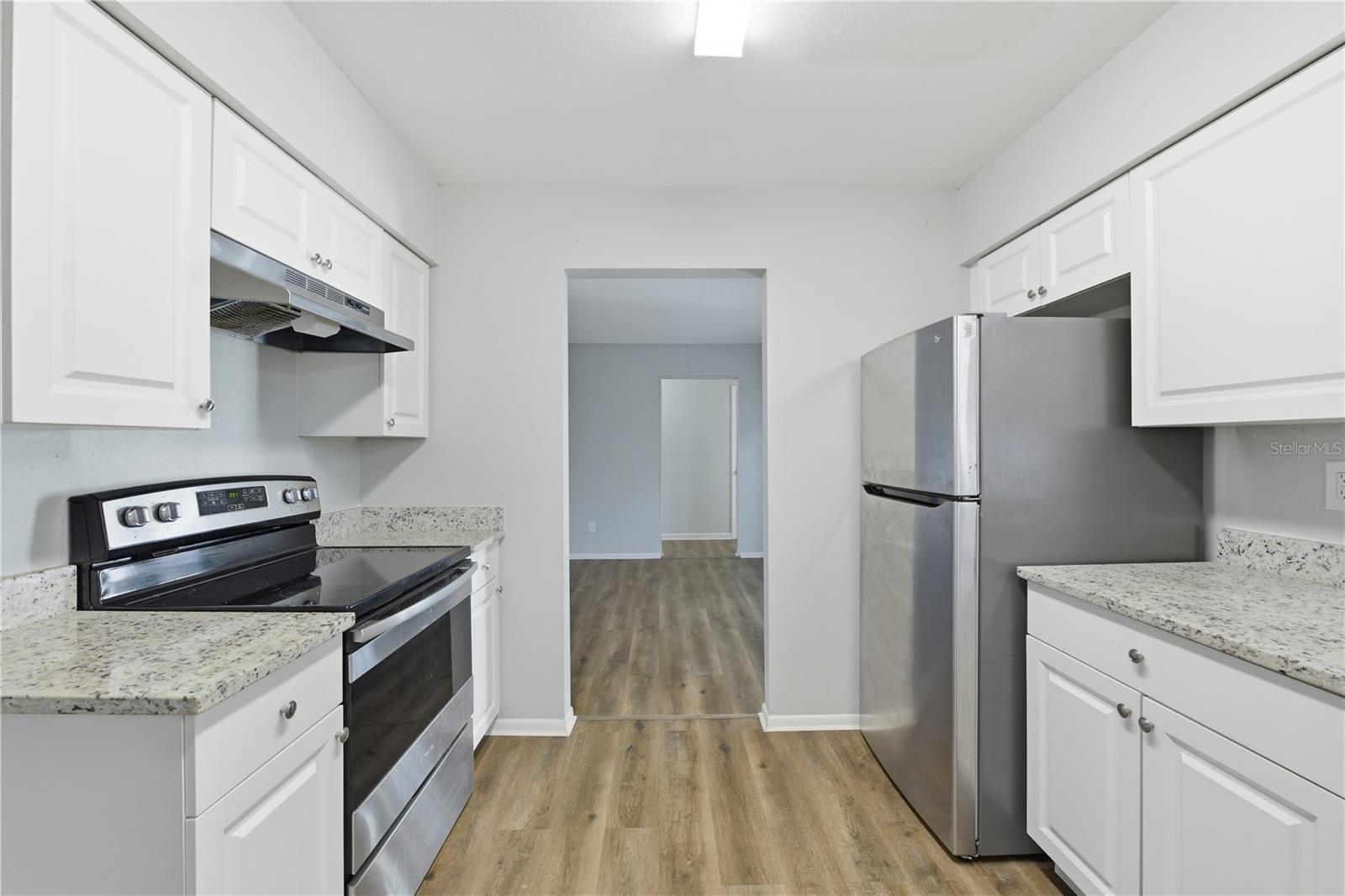 Image 15 of 34 For 170 Crystal Lake Avenue