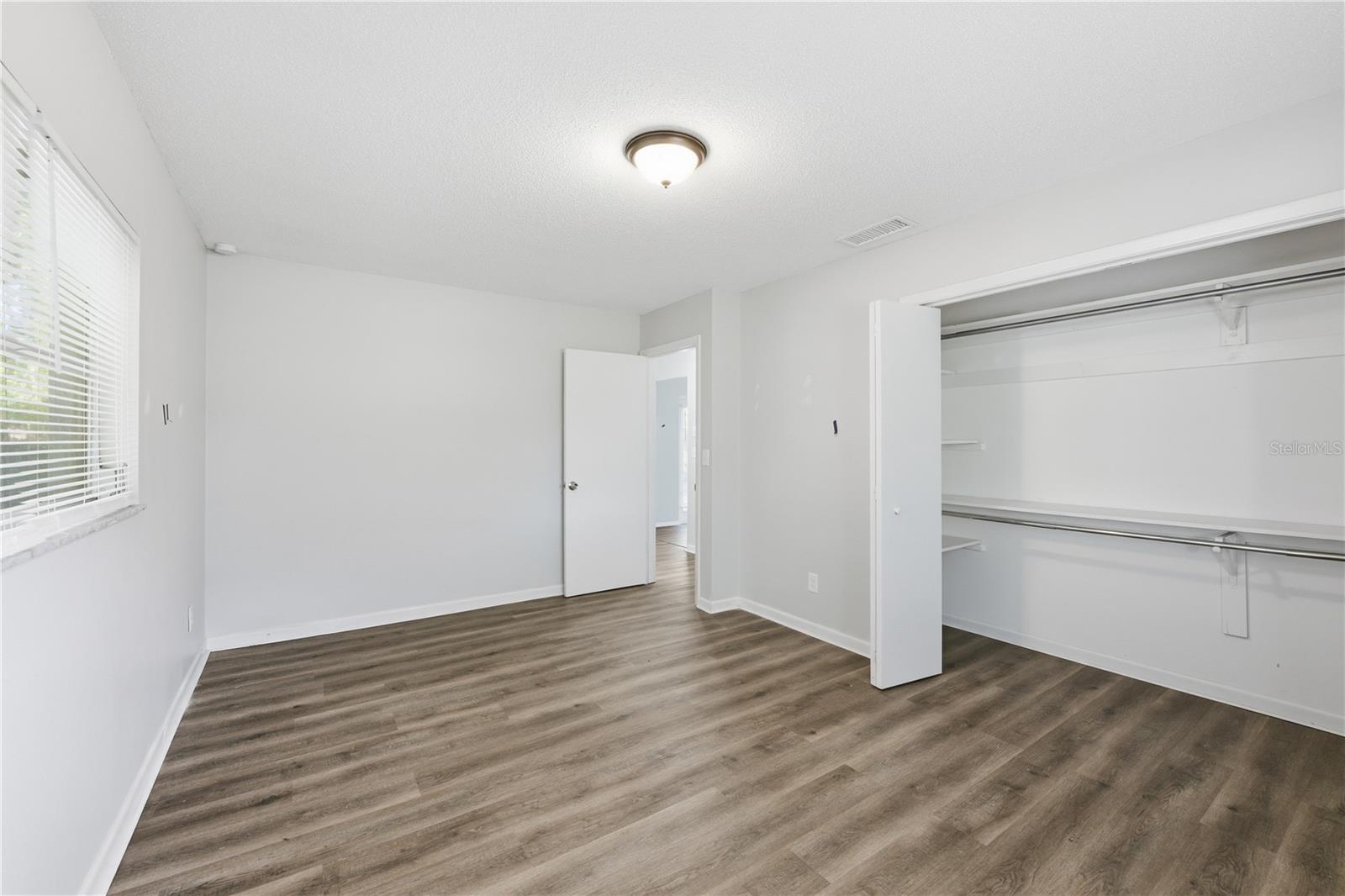 Image 21 of 34 For 170 Crystal Lake Avenue