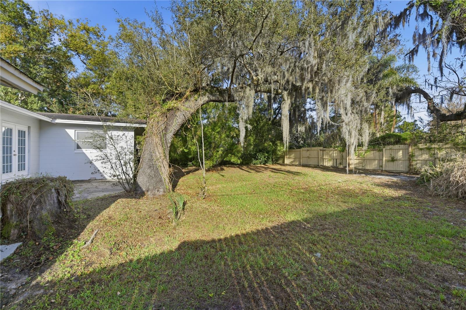 Image 31 of 34 For 170 Crystal Lake Avenue