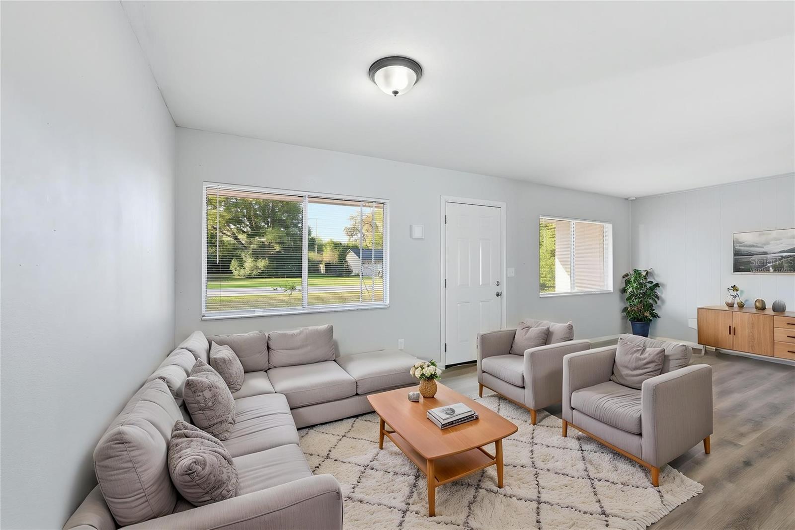 Image 4 of 34 For 170 Crystal Lake Avenue