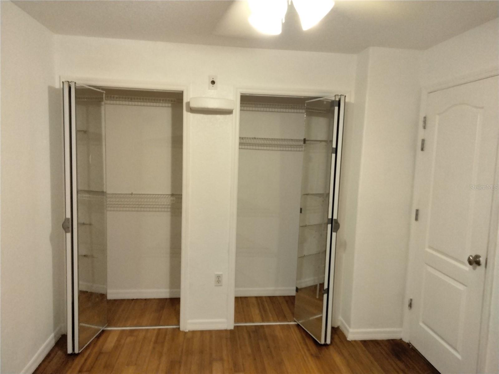 Image 4 of 5 For 410 Rosland Drive