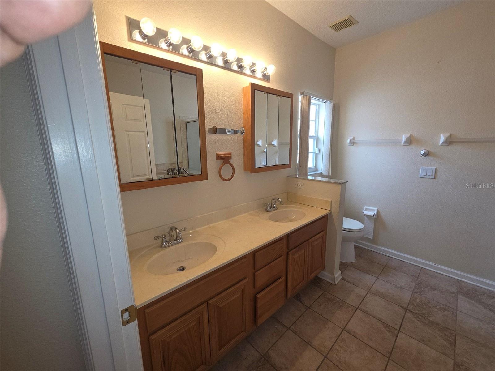 Image 17 of 42 For 8755 Silk Bay Place