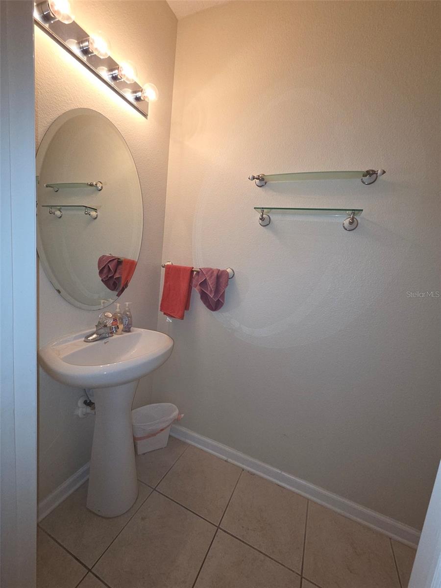 Image 24 of 42 For 8755 Silk Bay Place