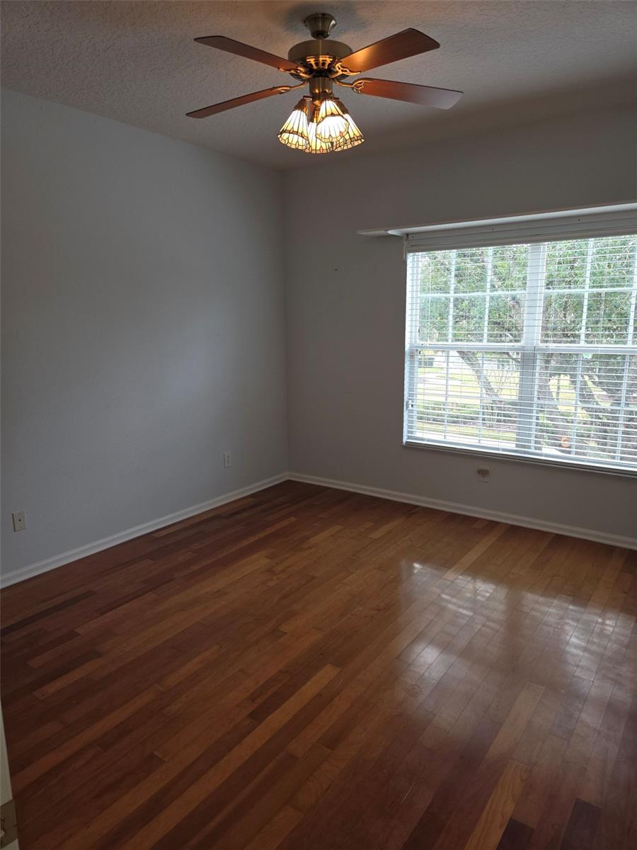 Image 33 of 42 For 8755 Silk Bay Place