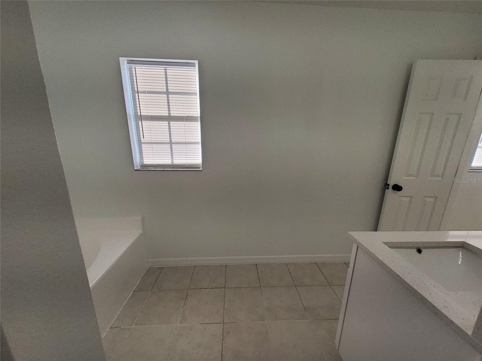 Image 18 of 33 For 509 Ridges Drive