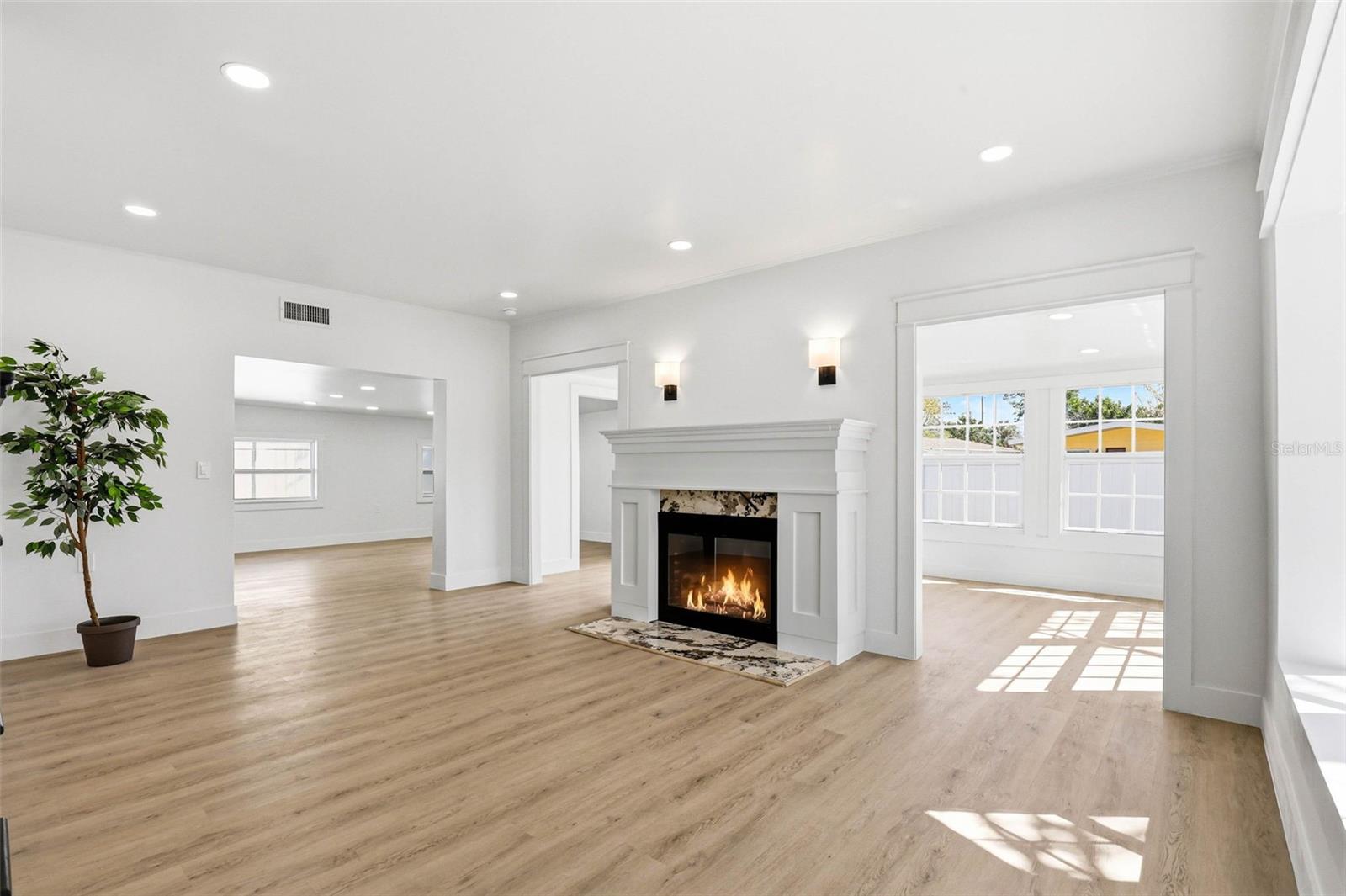 Image 29 of 75 For 301 81st Avenue Ne