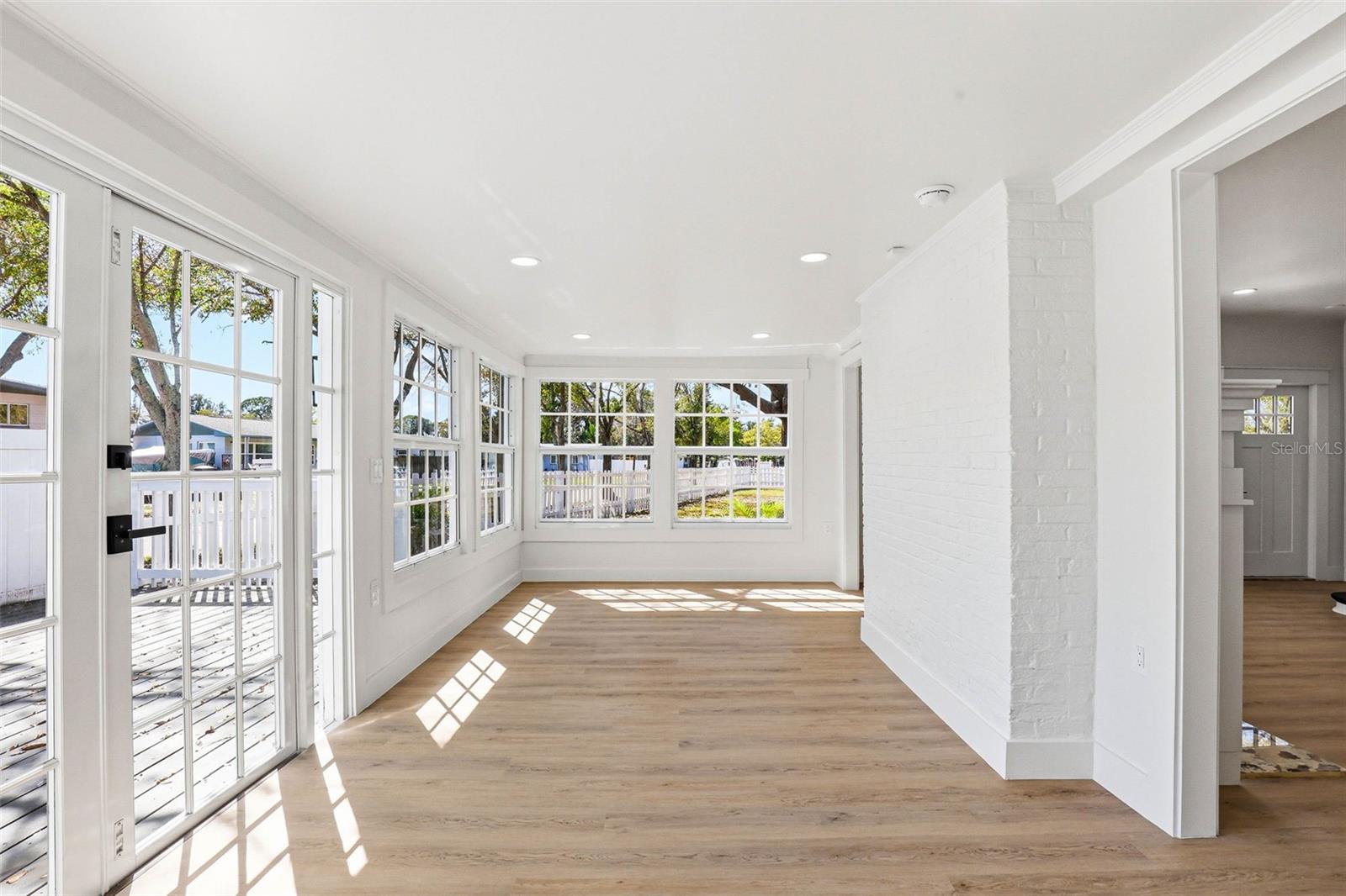 Image 33 of 75 For 301 81st Avenue Ne