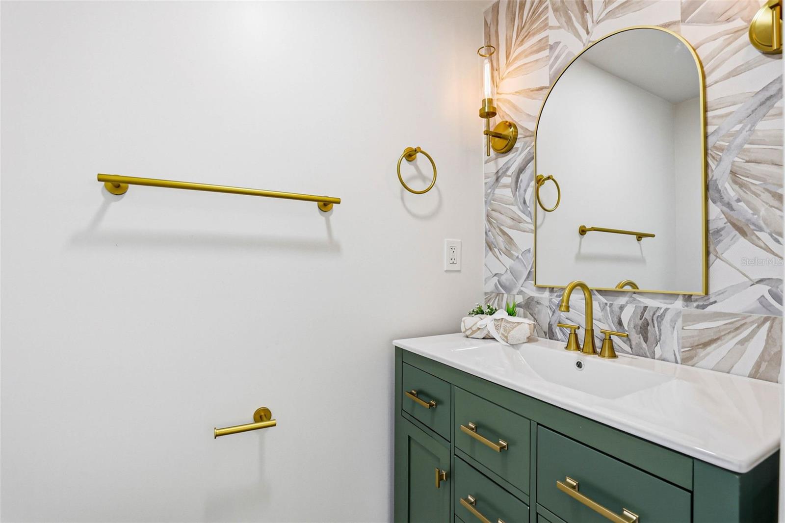 Image 41 of 75 For 301 81st Avenue Ne