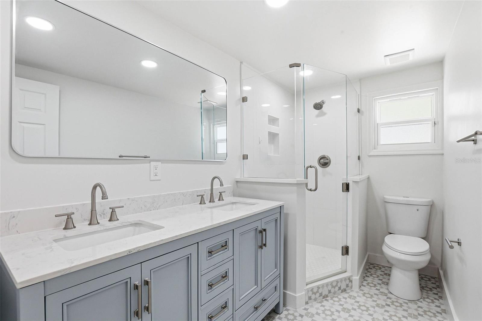 Image 48 of 75 For 301 81st Avenue Ne