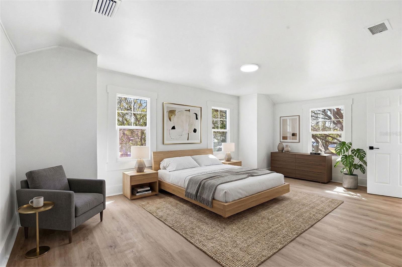 Image 54 of 75 For 301 81st Avenue Ne