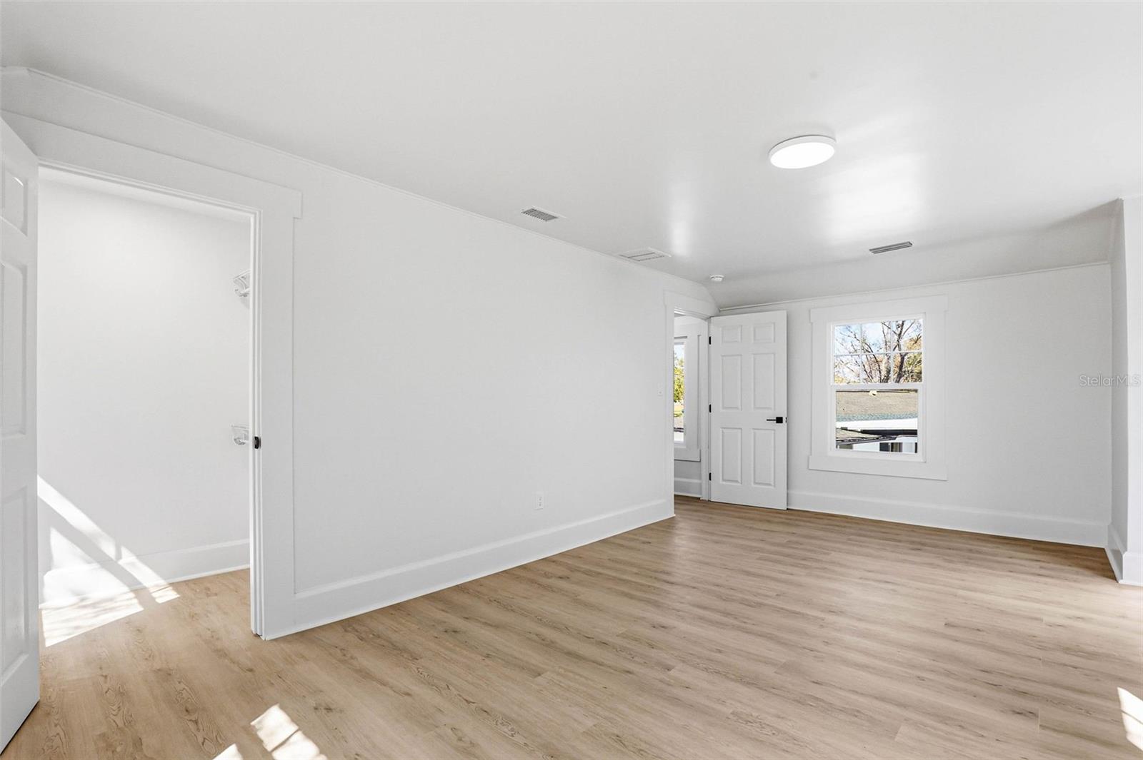 Image 57 of 75 For 301 81st Avenue Ne