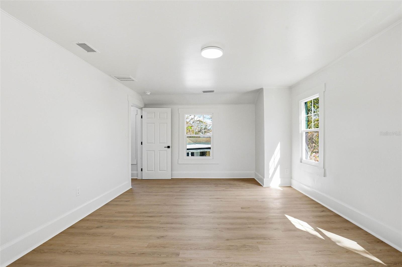 Image 58 of 75 For 301 81st Avenue Ne