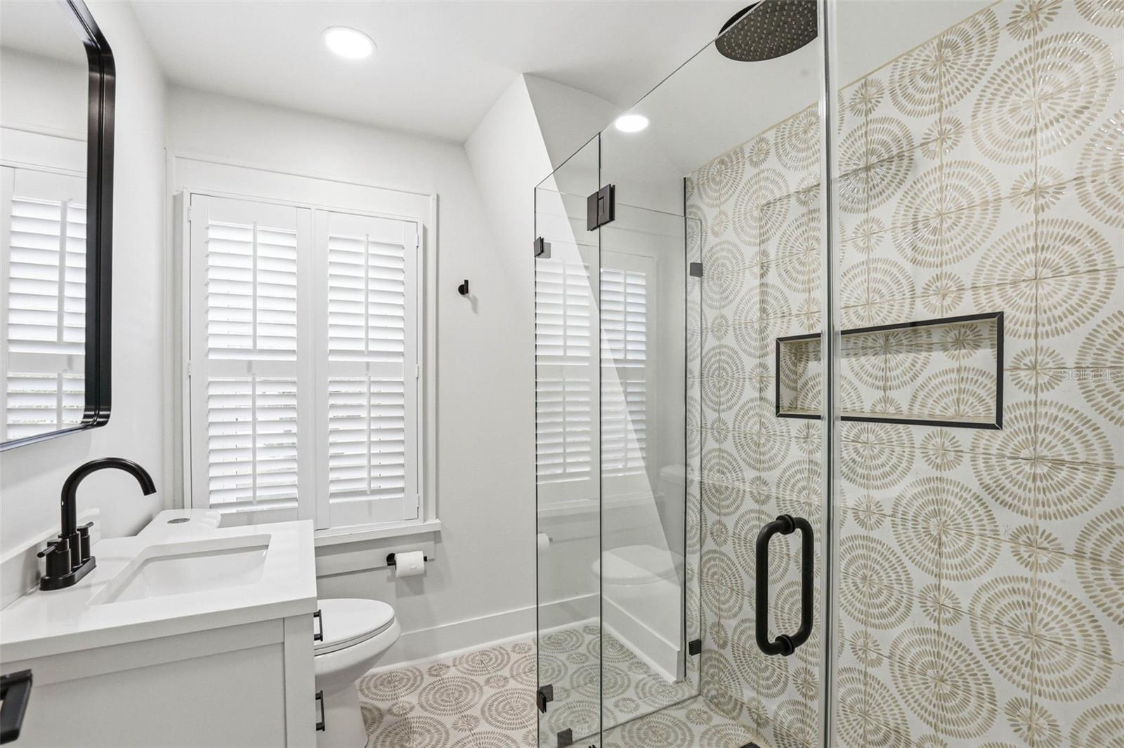 Image 63 of 75 For 301 81st Avenue Ne