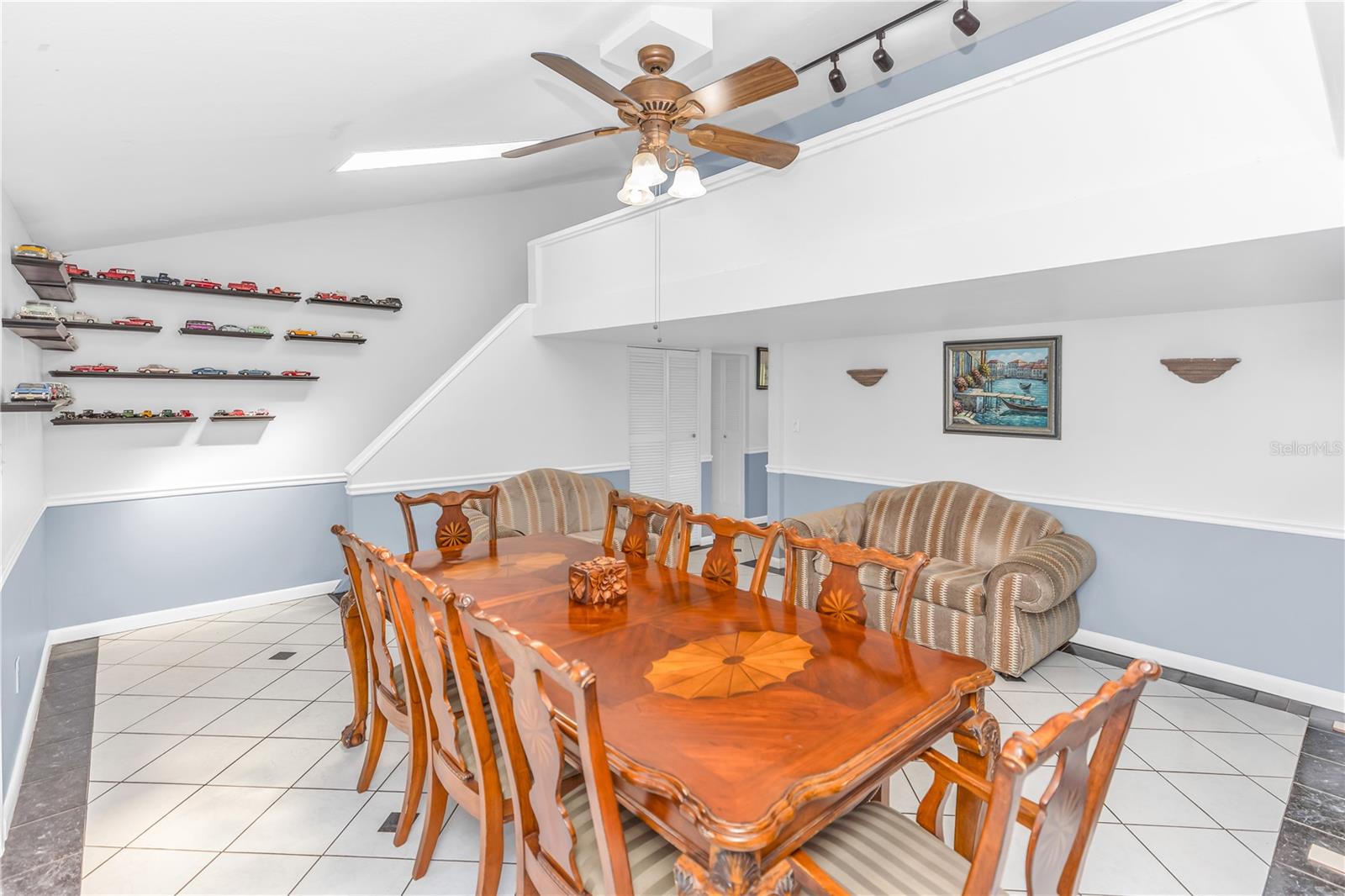 Image 14 of 44 For 502 San Marie Avenue