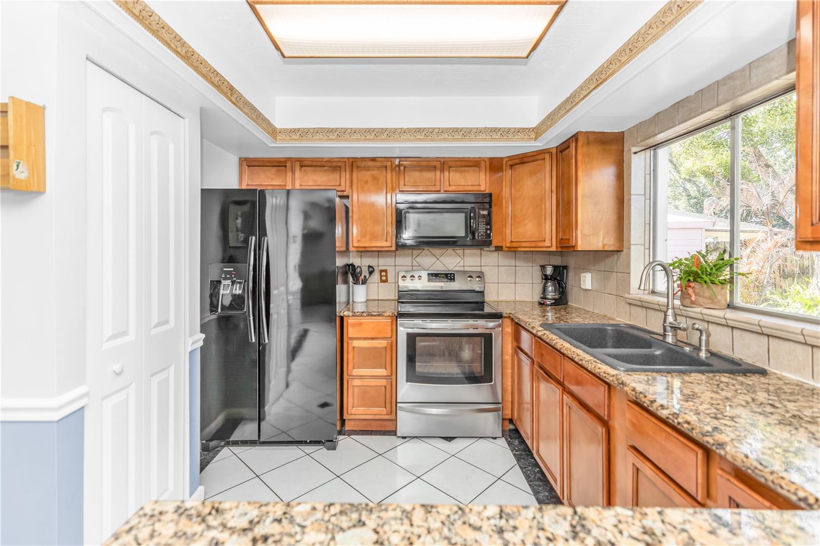 Image 16 of 44 For 502 San Marie Avenue