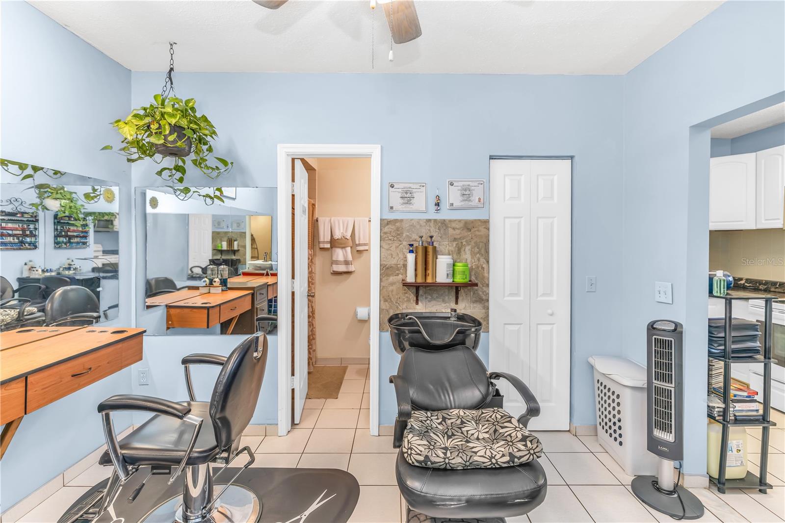 Image 24 of 44 For 502 San Marie Avenue