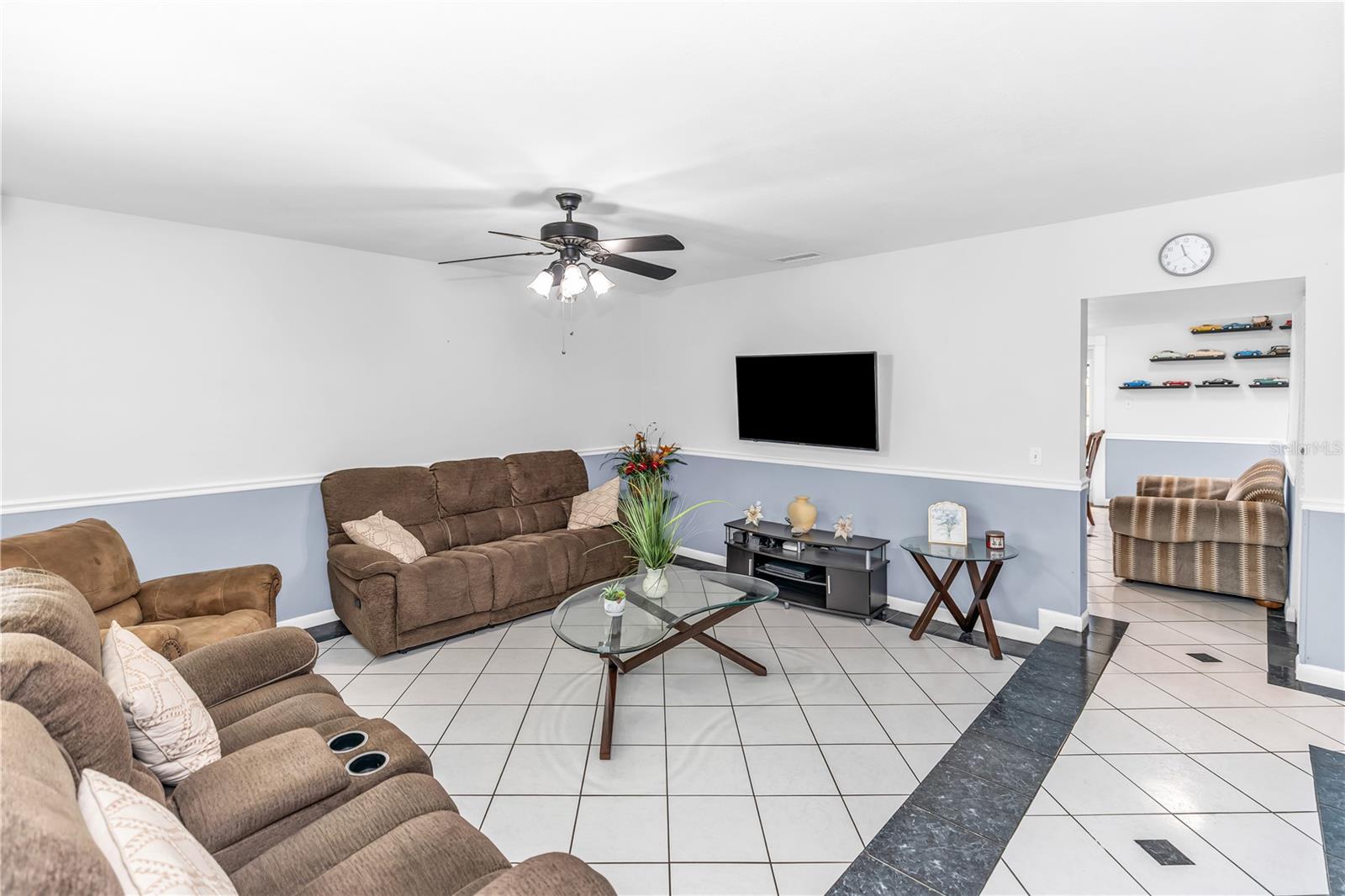 Image 4 of 44 For 502 San Marie Avenue