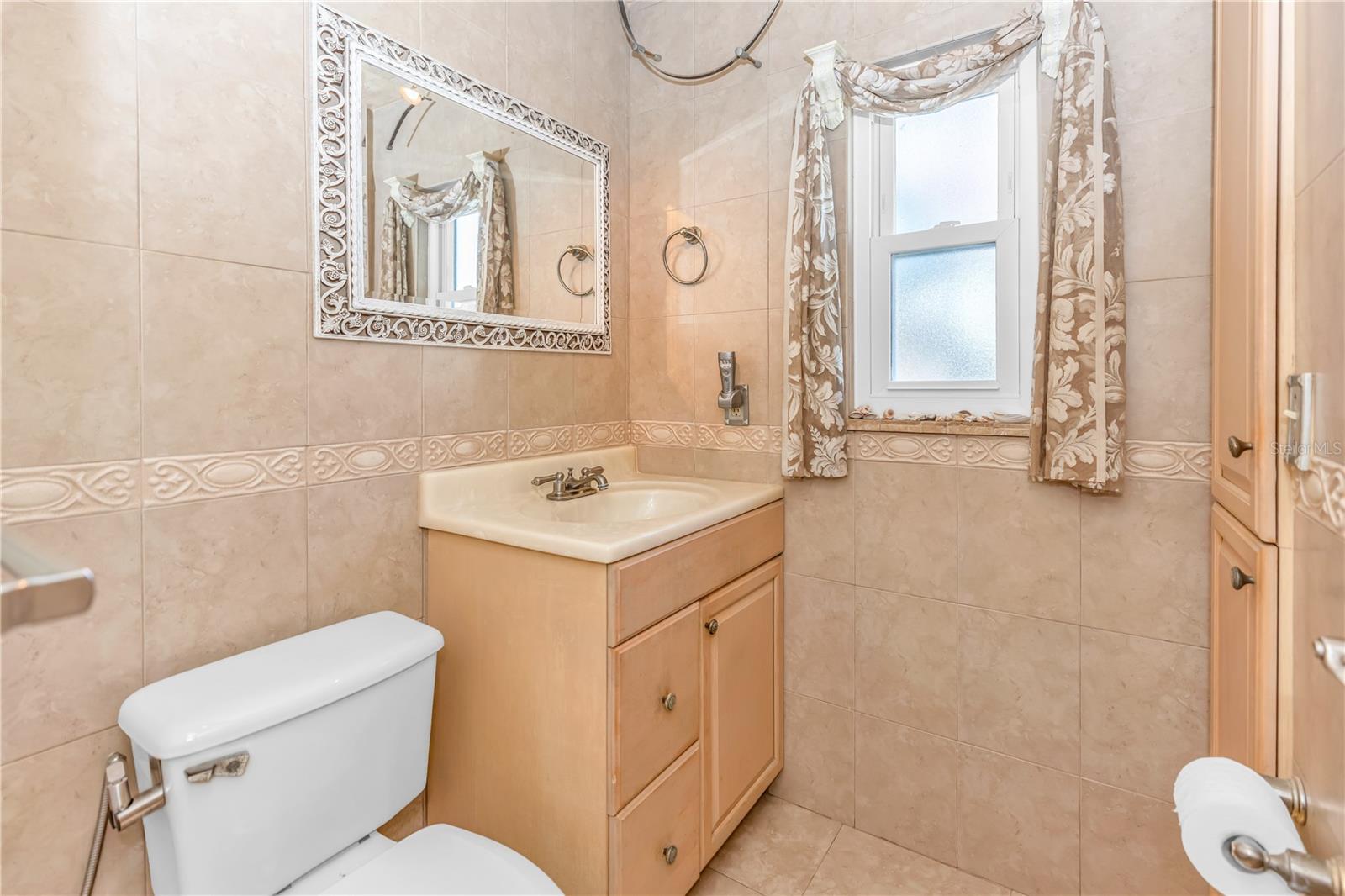 Image 8 of 44 For 502 San Marie Avenue