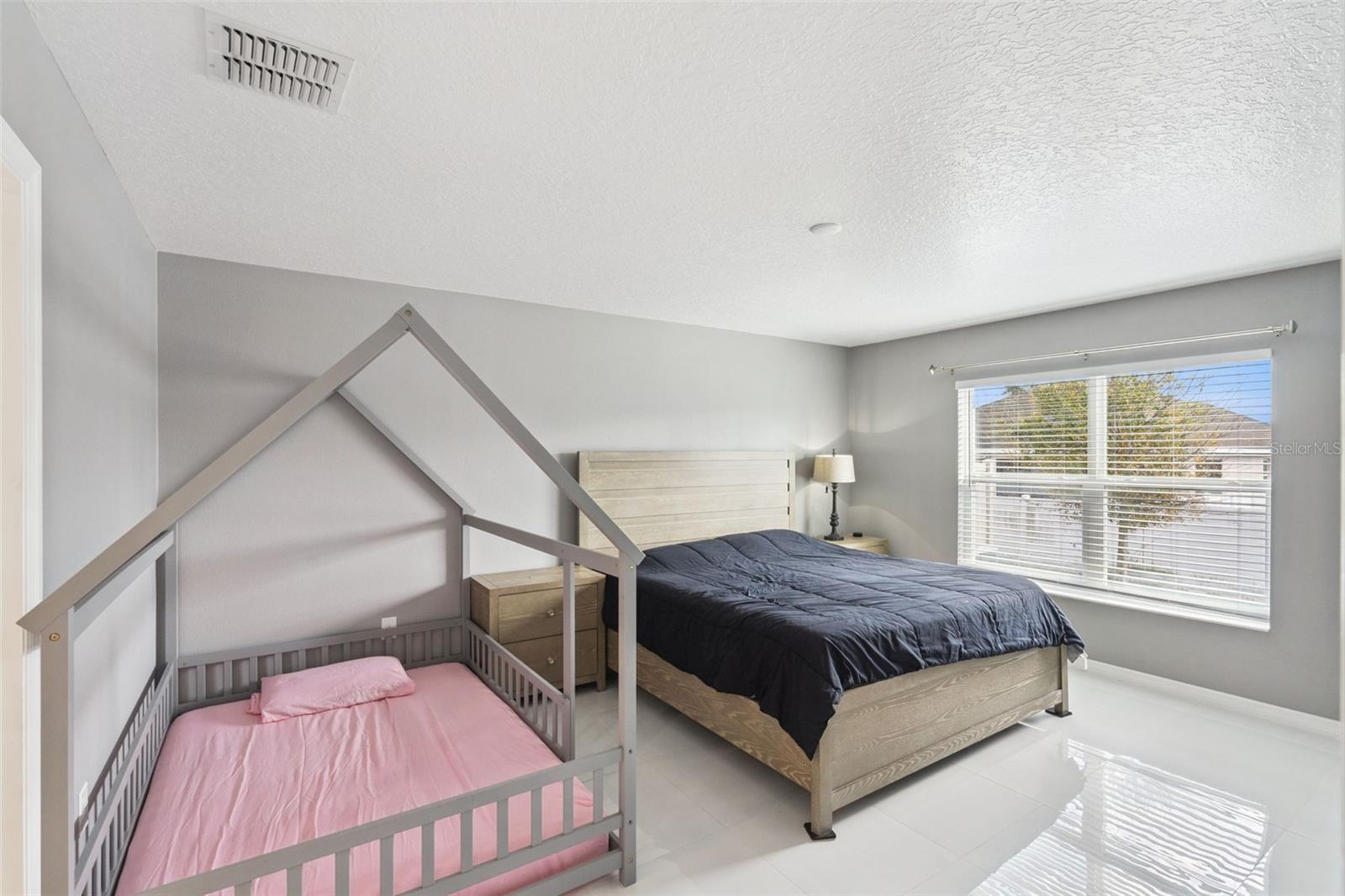 Image 17 of 21 For 3233 Eagle Hammock Circle