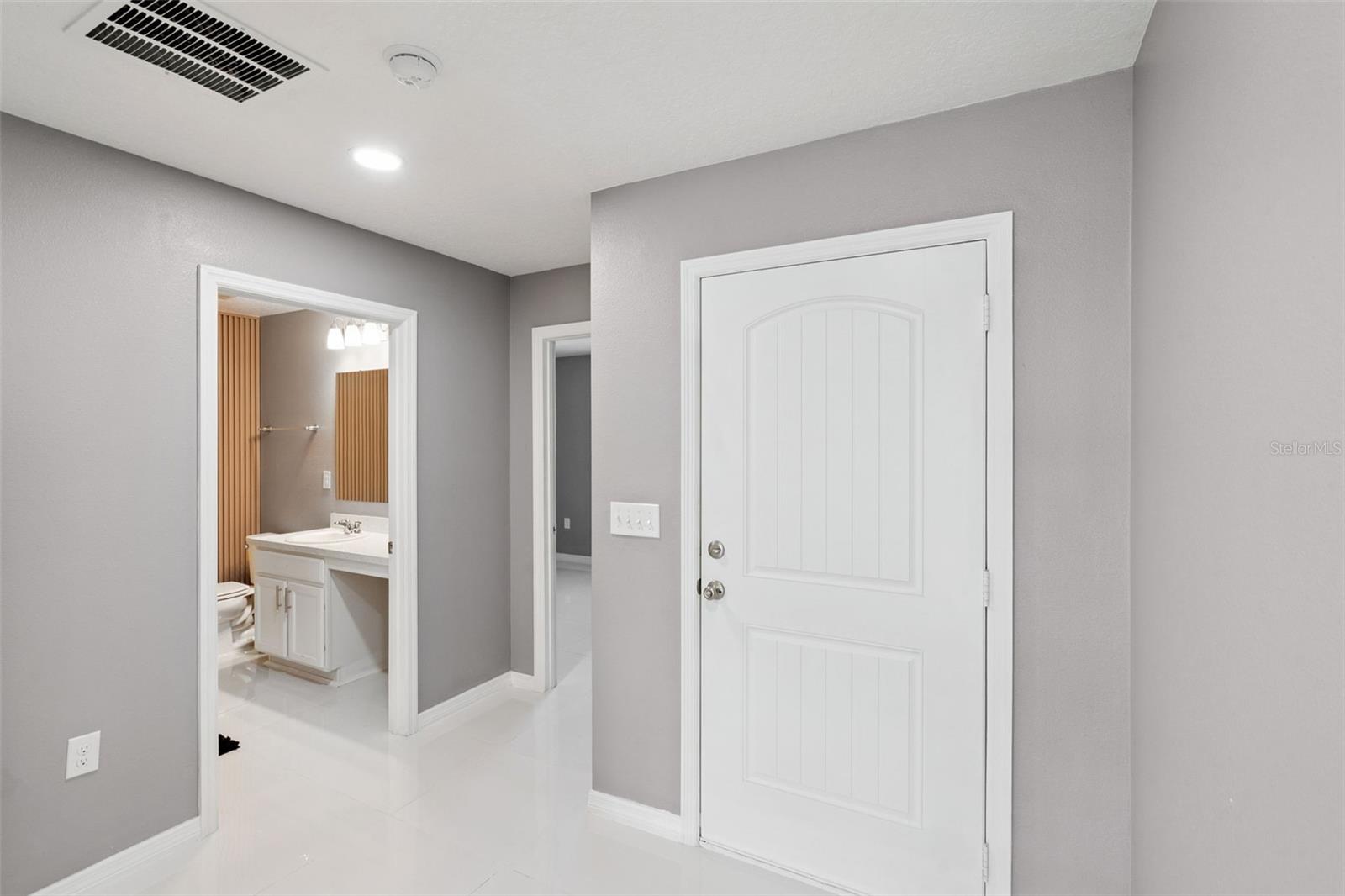 Image 8 of 21 For 3233 Eagle Hammock Circle