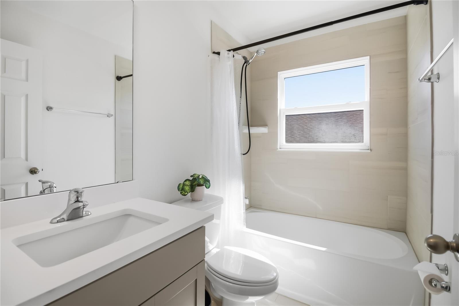 Image 17 of 65 For 827 Dennis Avenue