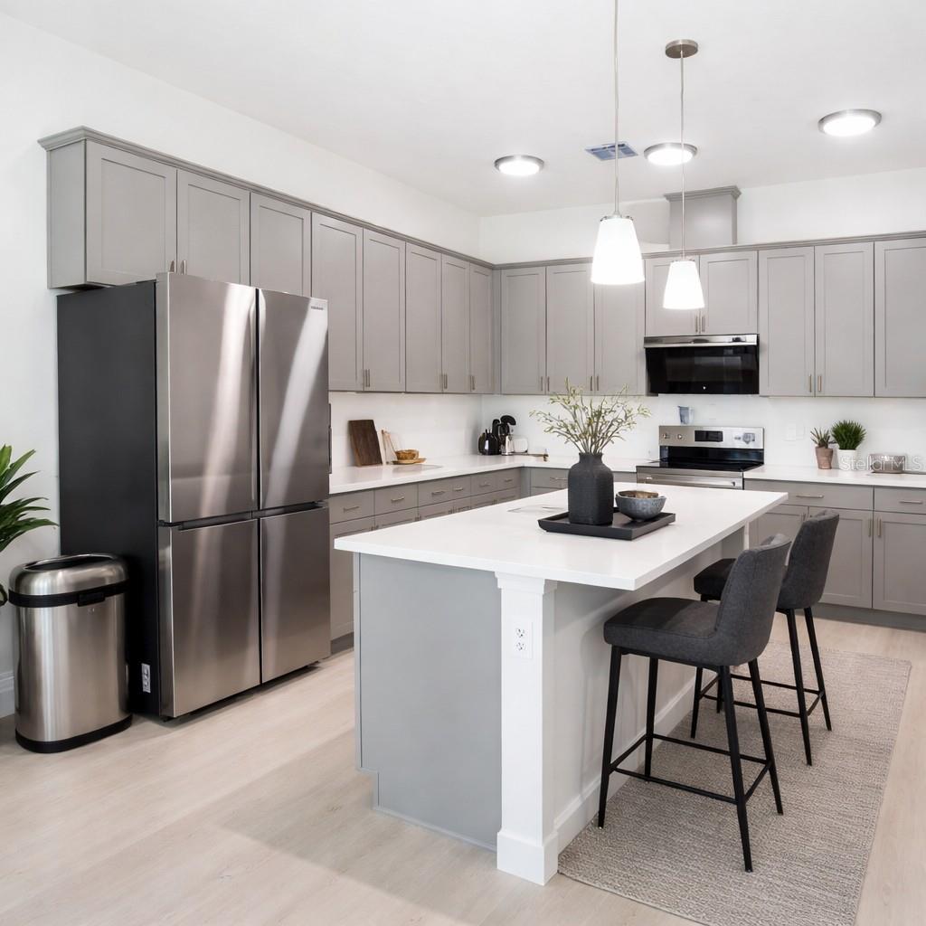 Image 4 of 65 For 827 Dennis Avenue